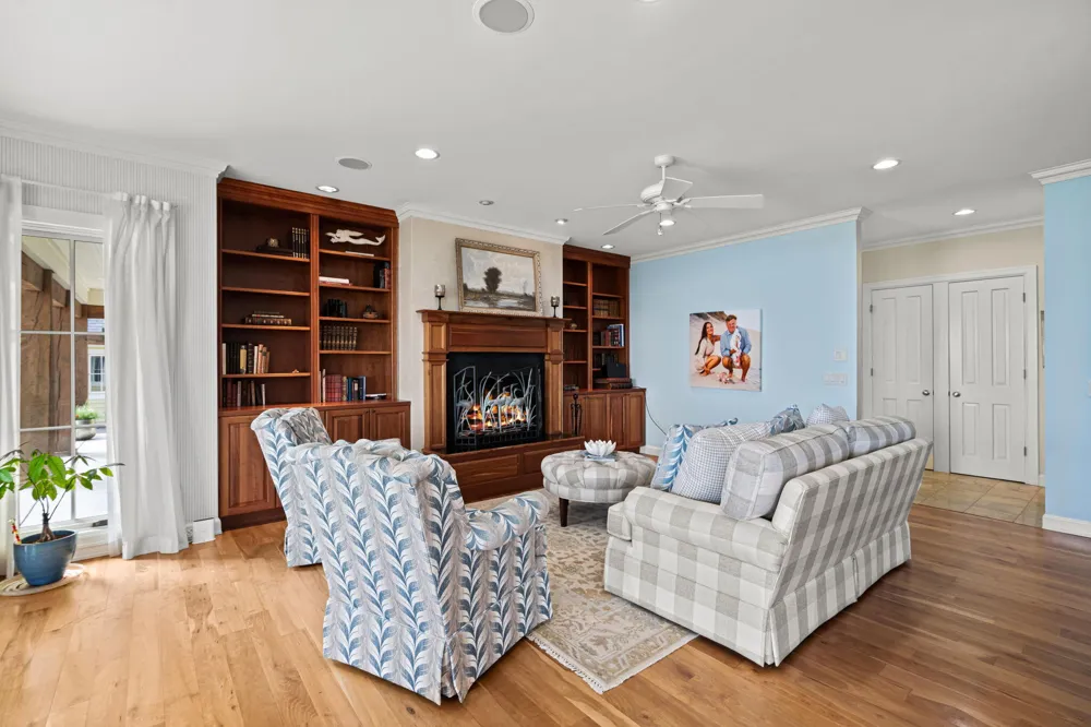 329 W Circle Drive North Muskegon City, MI 49445