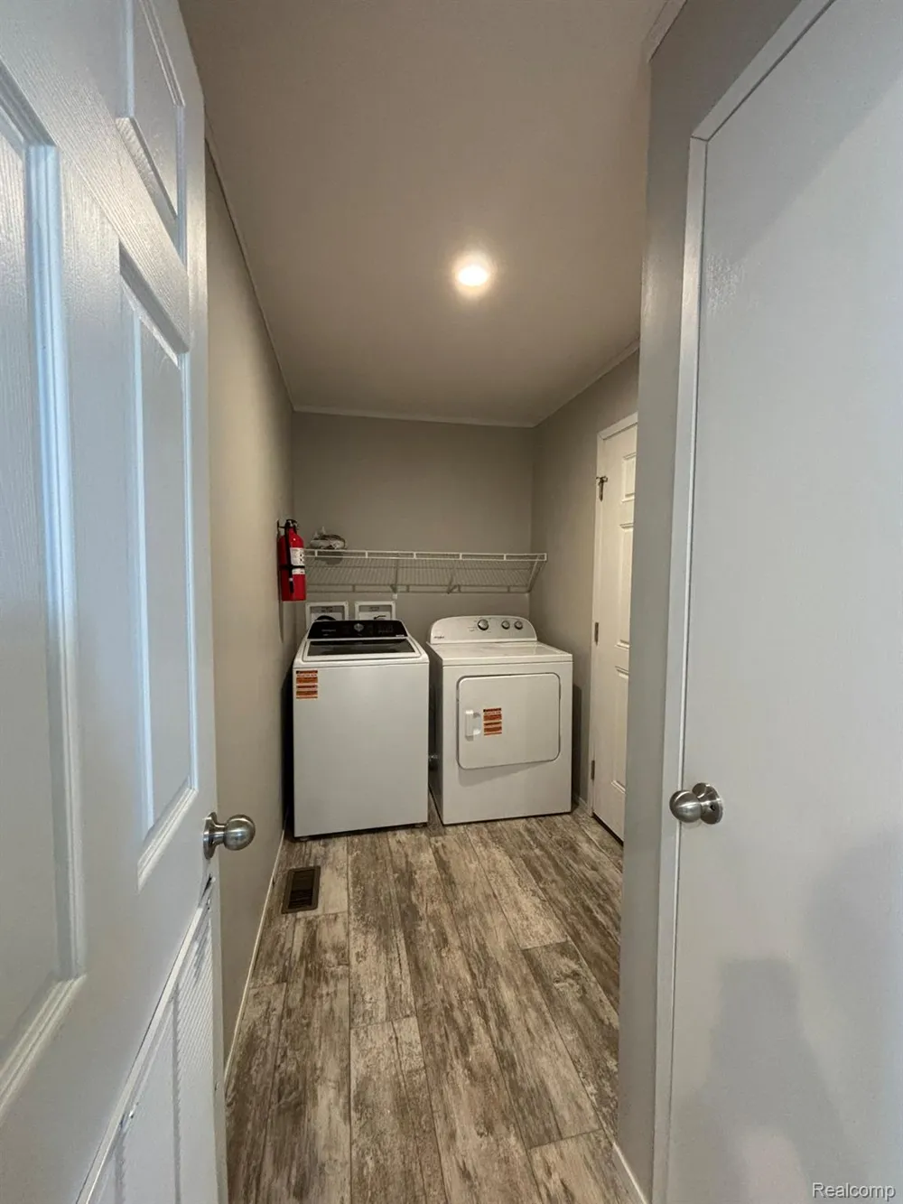 3621 Hawthorne Street Clarkston City, MI 48348