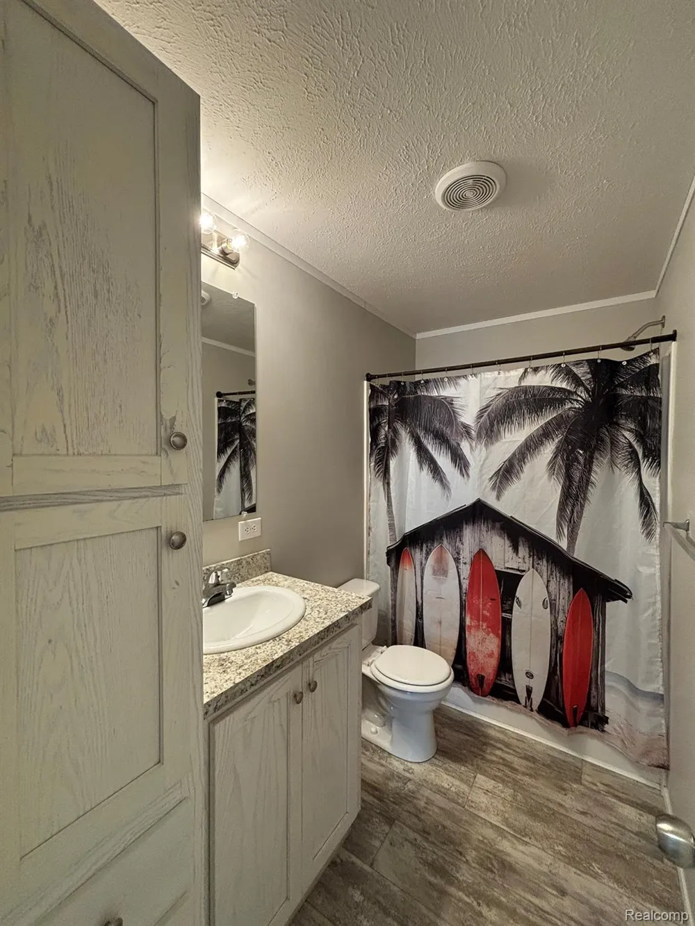 3621 Hawthorne Street Clarkston City, MI 48348