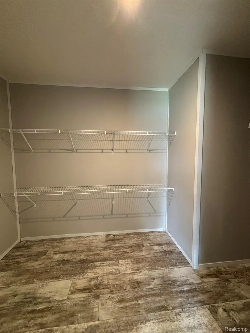 3621 Hawthorne Street Clarkston City, MI 48348