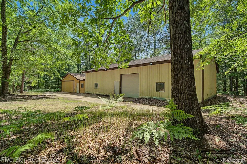 175 Bishop Road Clayton Township, MI 48659