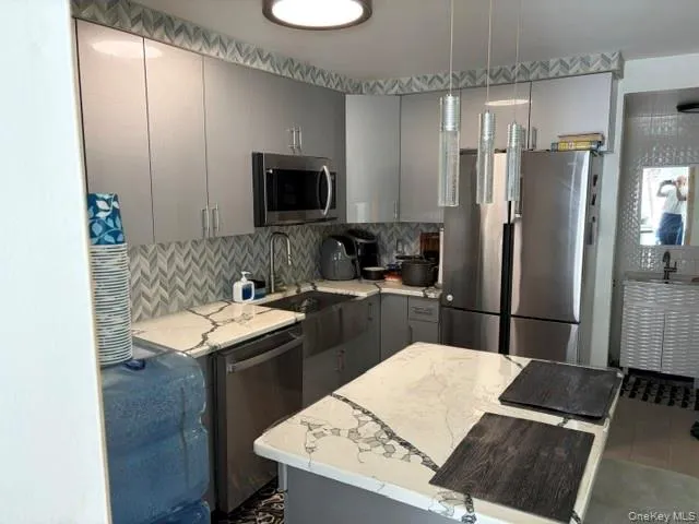 13513 115TH STREET South Ozone Park, NY 11420