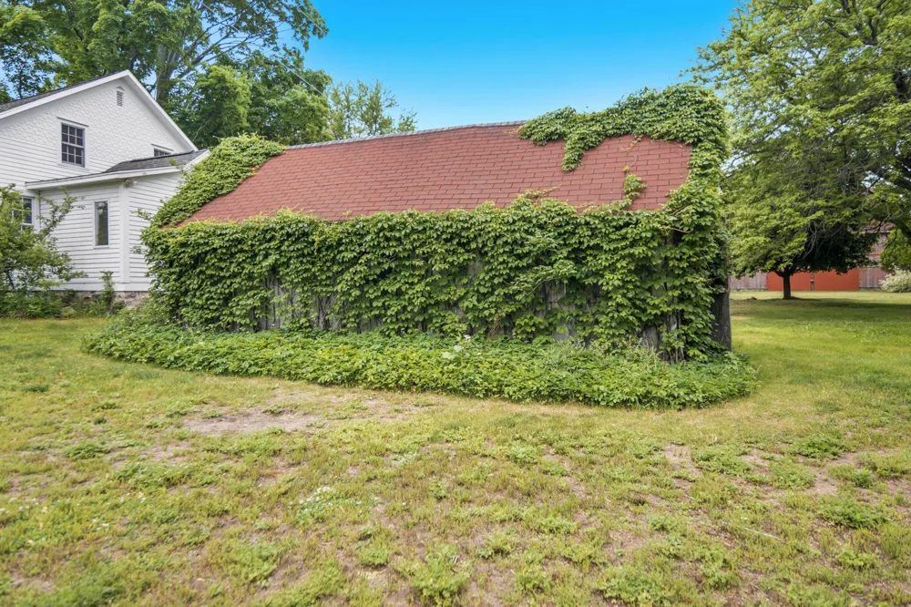 8491 US-31 N Acme Township, MI 49690