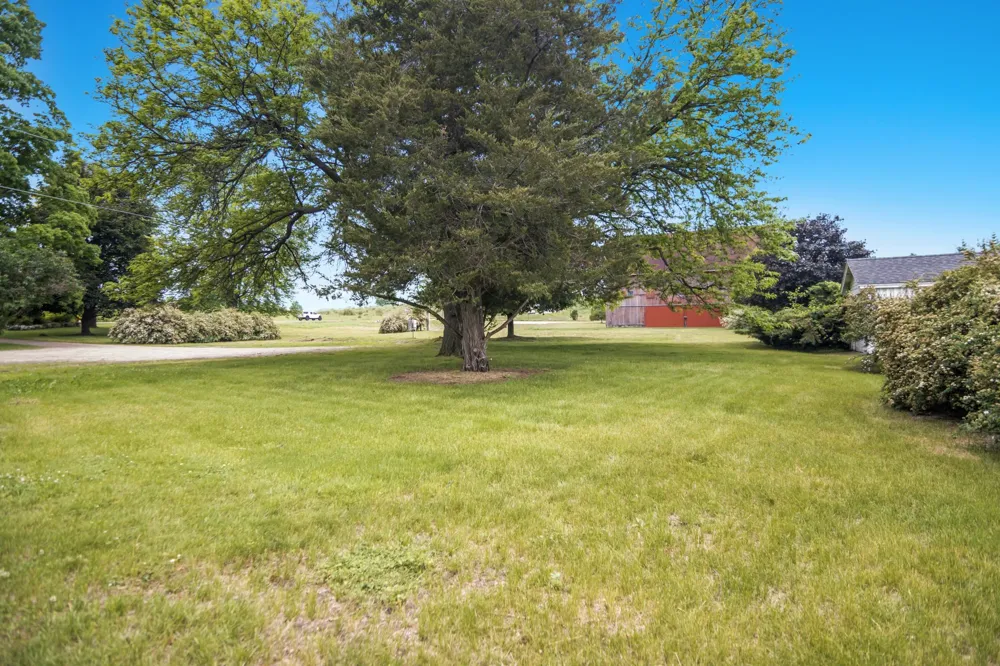 8491 US-31 N Acme Township, MI 49690