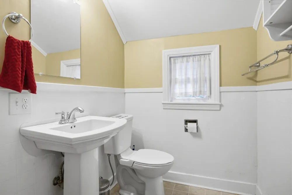 8491 US-31 N Acme Township, MI 49690