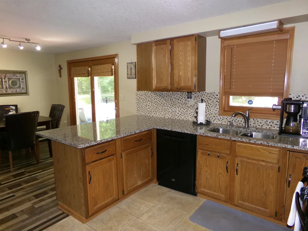 2341 E Cherrywood Drive Midland Charter Township, MI 48640