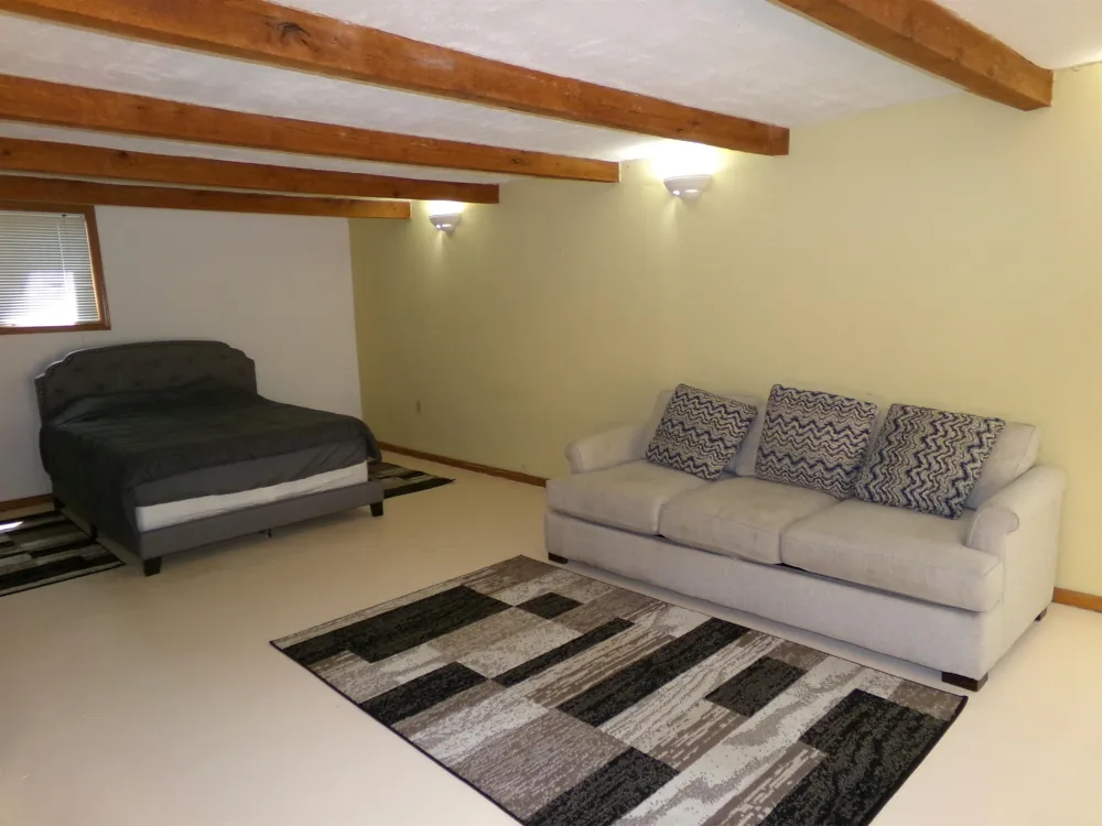 2341 E Cherrywood Drive Midland Charter Township, MI 48640