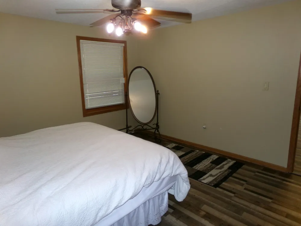 2341 E Cherrywood Drive Midland Charter Township, MI 48640