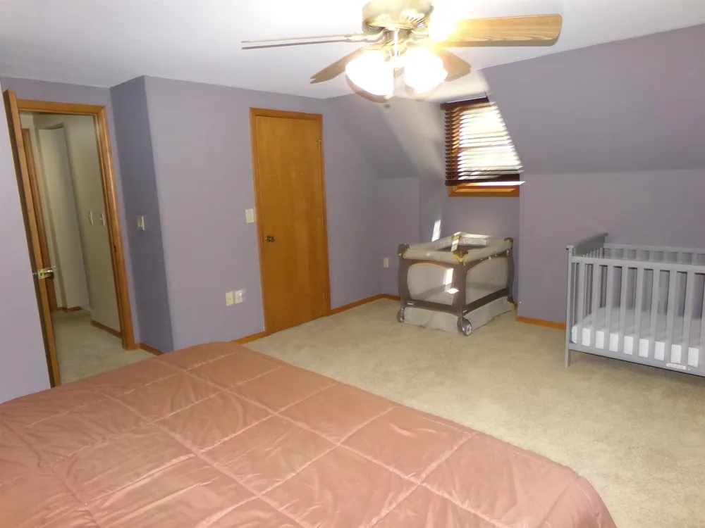 2341 E Cherrywood Drive Midland Charter Township, MI 48640