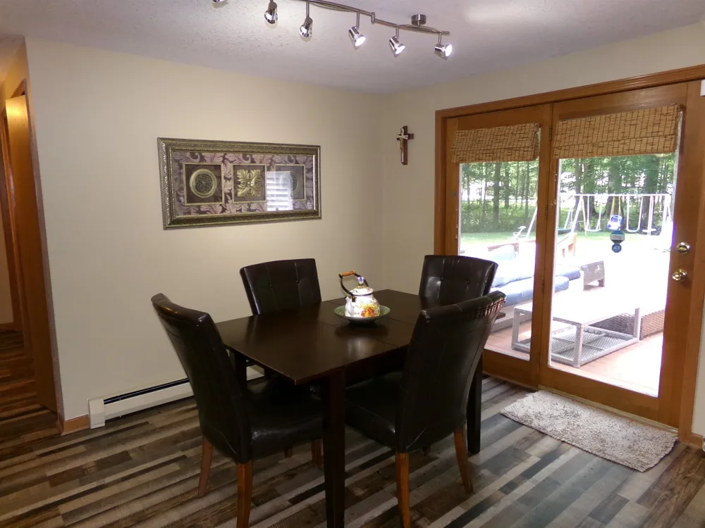 2341 E Cherrywood Drive Midland Charter Township, MI 48640