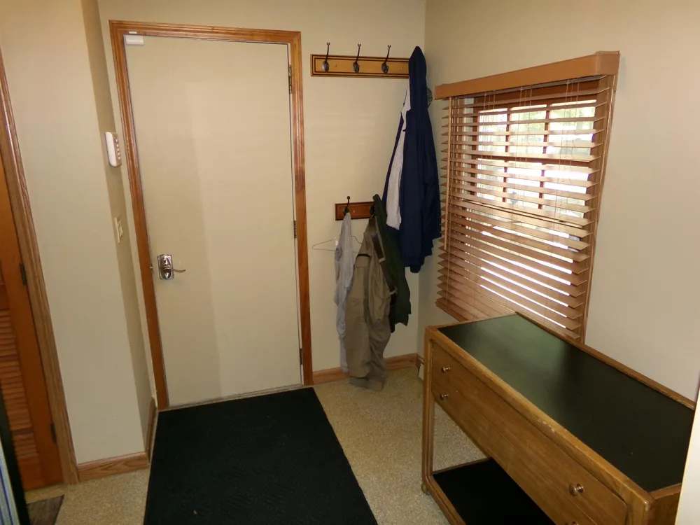 2341 E Cherrywood Drive Midland Charter Township, MI 48640