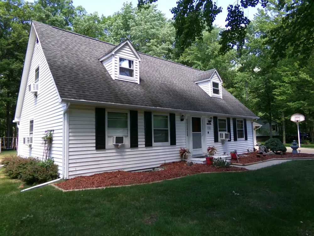 2341 E Cherrywood Drive Midland Charter Township, MI 48640