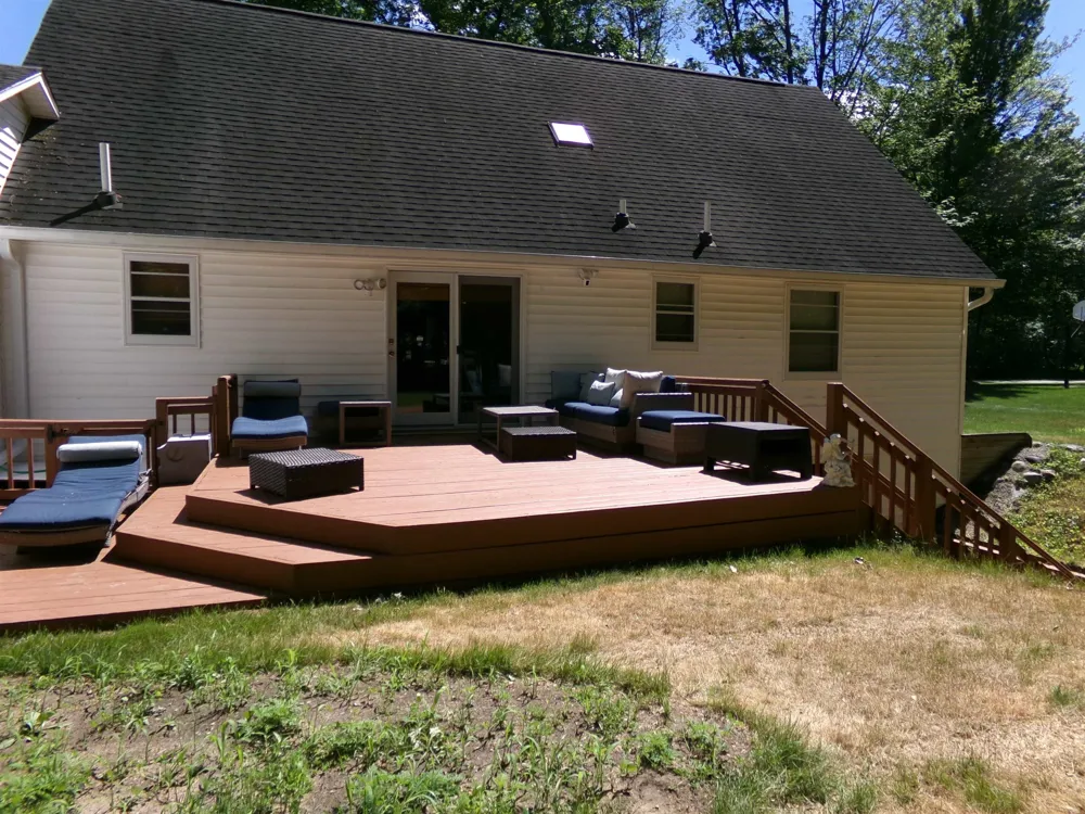 2341 E Cherrywood Drive Midland Charter Township, MI 48640