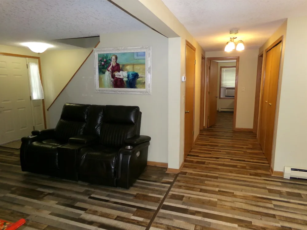 2341 E Cherrywood Drive Midland Charter Township, MI 48640