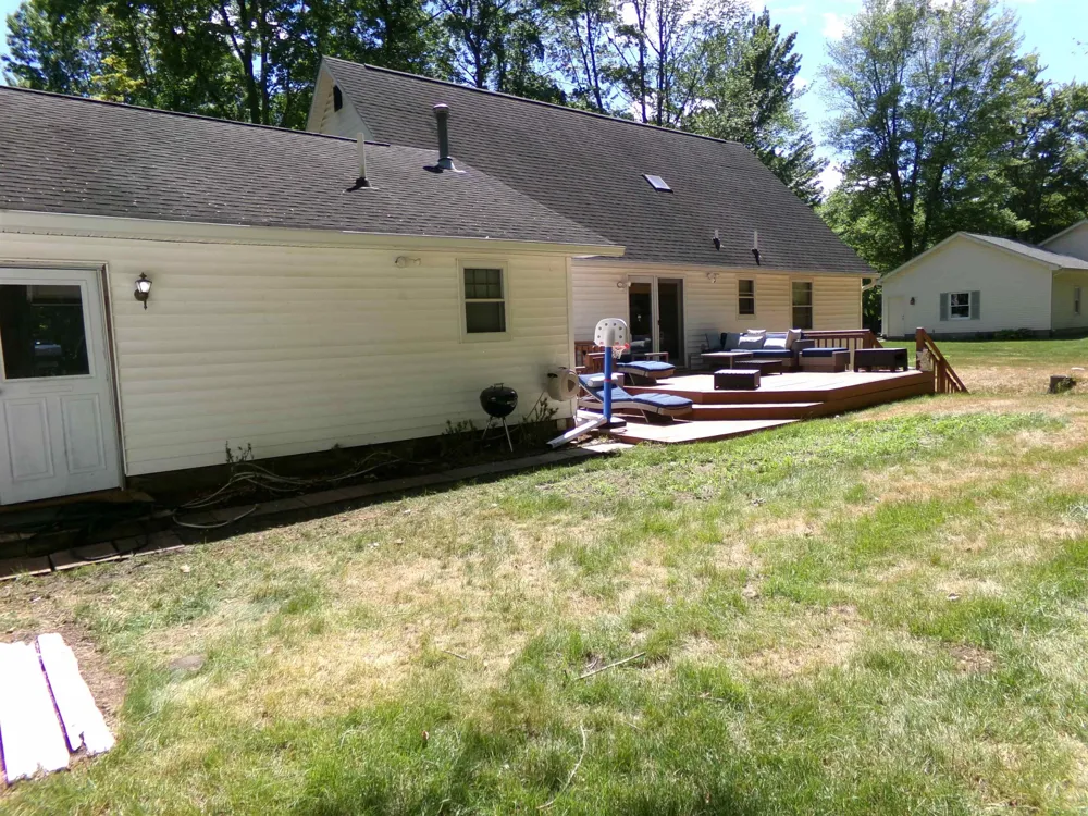 2341 E Cherrywood Drive Midland Charter Township, MI 48640