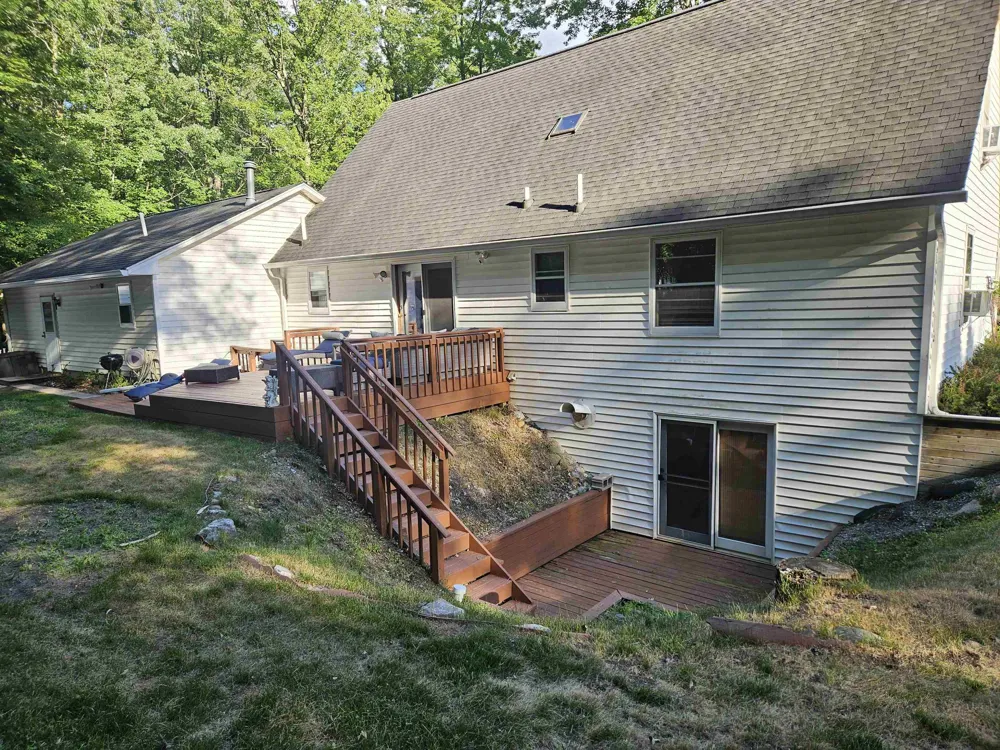 2341 E Cherrywood Drive Midland Charter Township, MI 48640