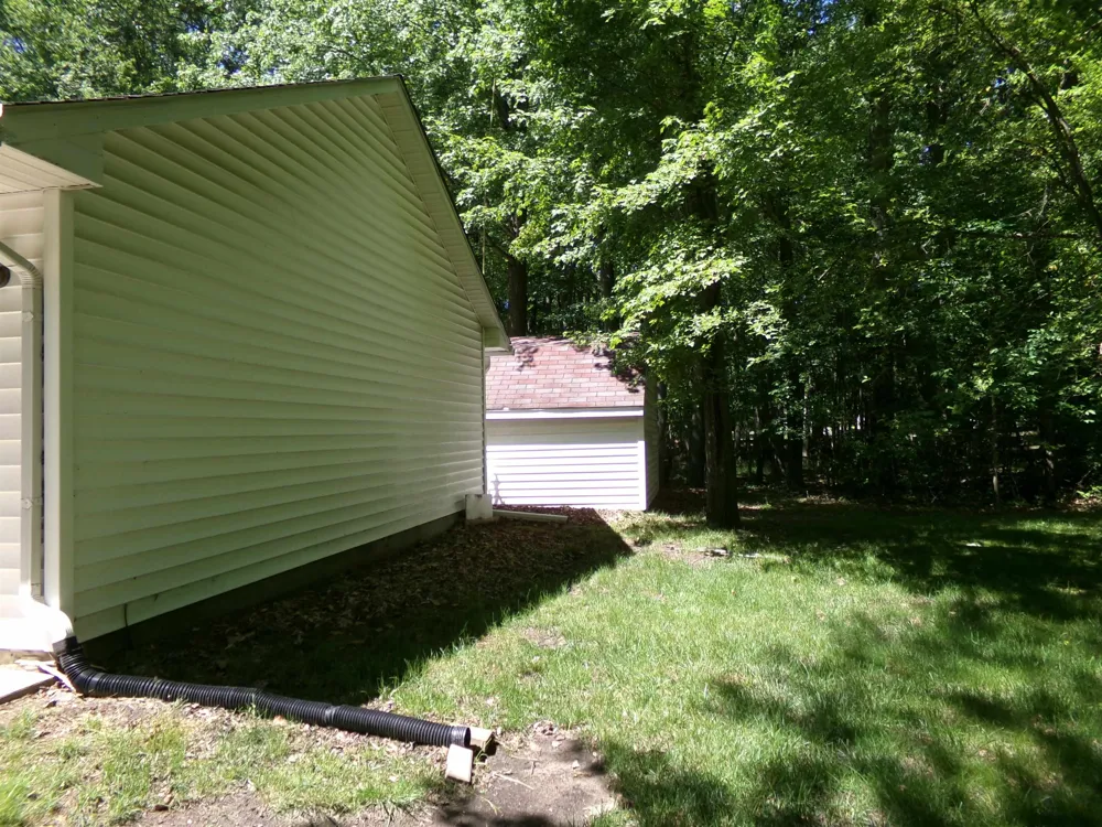 2341 E Cherrywood Drive Midland Charter Township, MI 48640