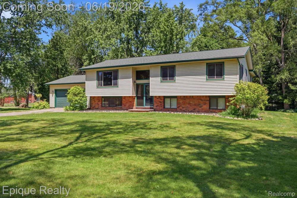 51600 Shelby Road Shelby Charter Township, MI 48316