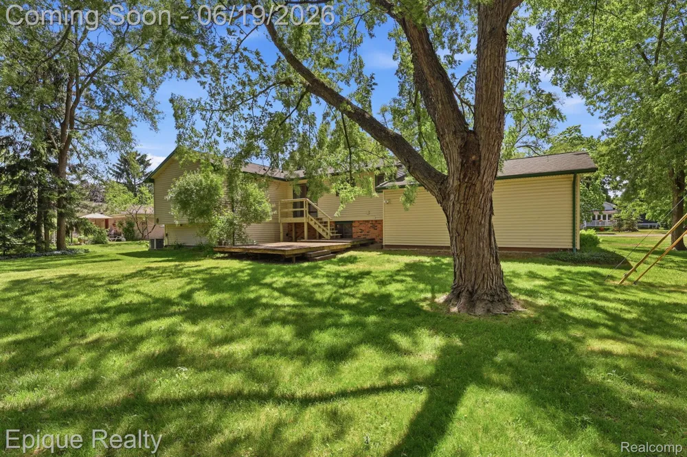 51600 Shelby Road Shelby Charter Township, MI 48316