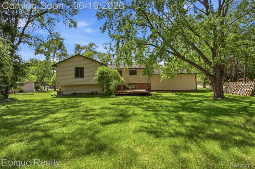 51600 Shelby Road Shelby Charter Township, MI 48316