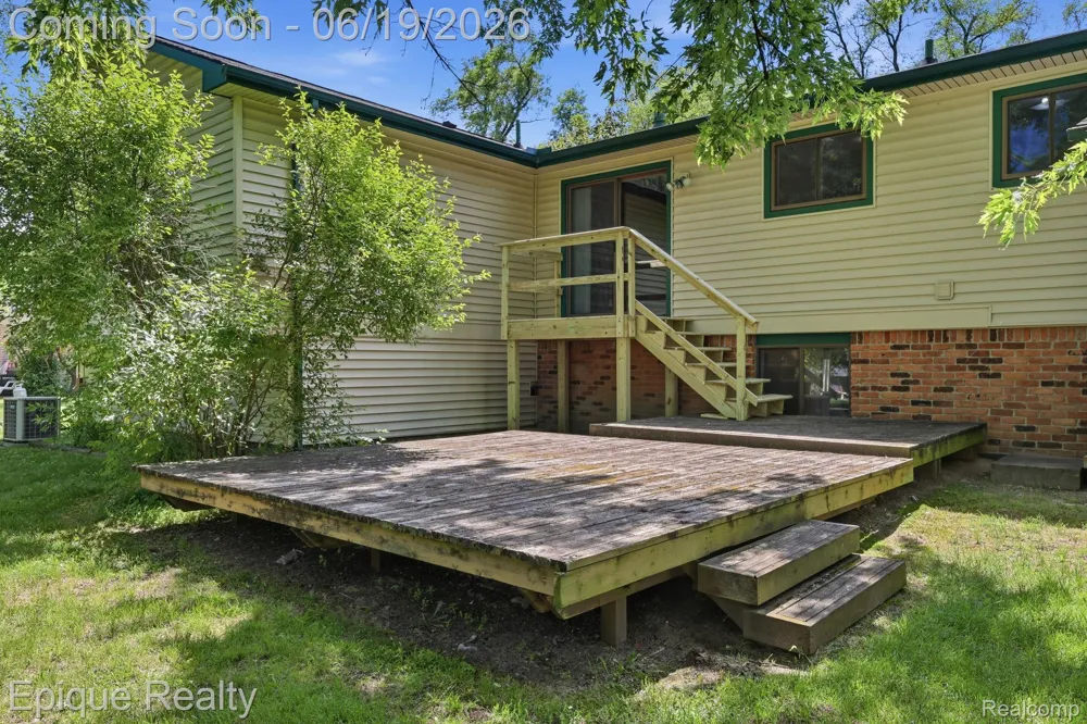 51600 Shelby Road Shelby Charter Township, MI 48316