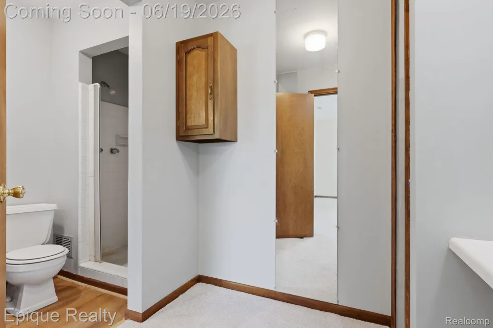 51600 Shelby Road Shelby Charter Township, MI 48316
