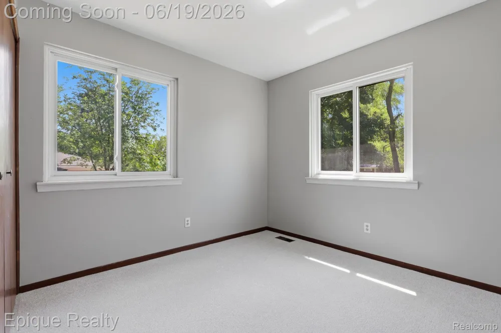 51600 Shelby Road Shelby Charter Township, MI 48316