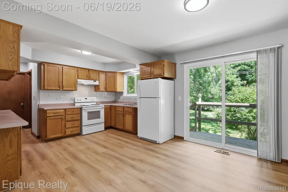 51600 Shelby Road Shelby Charter Township, MI 48316