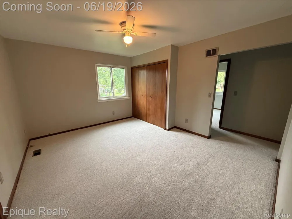 51600 Shelby Road Shelby Charter Township, MI 48316
