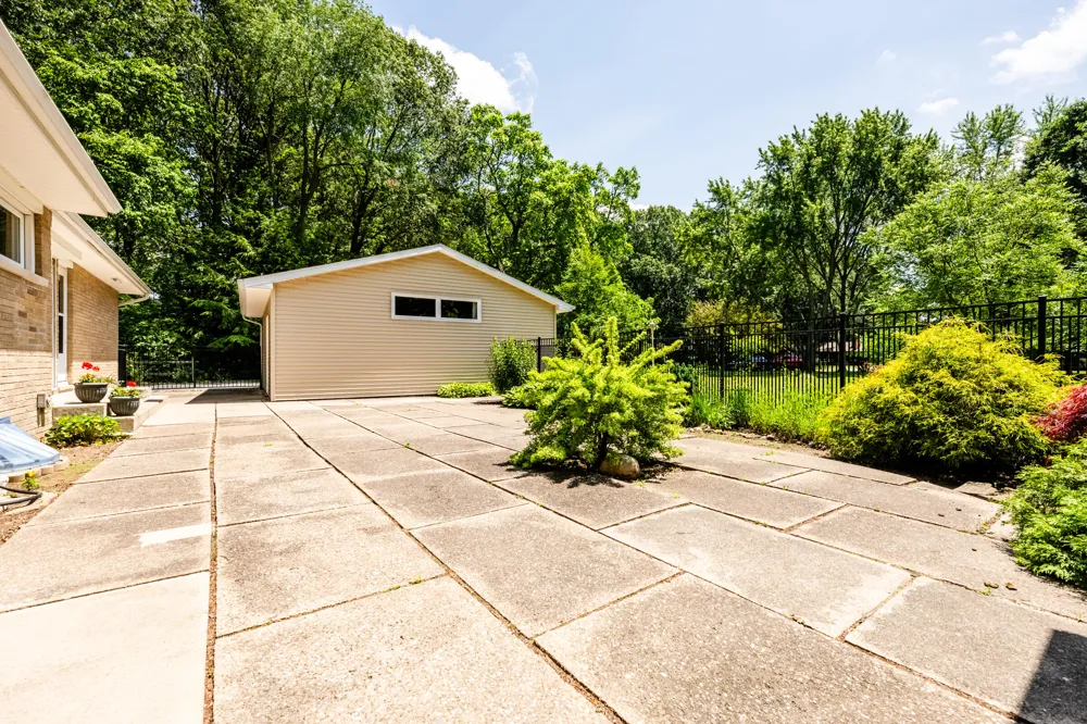 1595 Alex Path Lincoln Charter Township, MI 49127