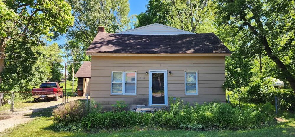 23335 Koths Street Taylor City, MI 48180