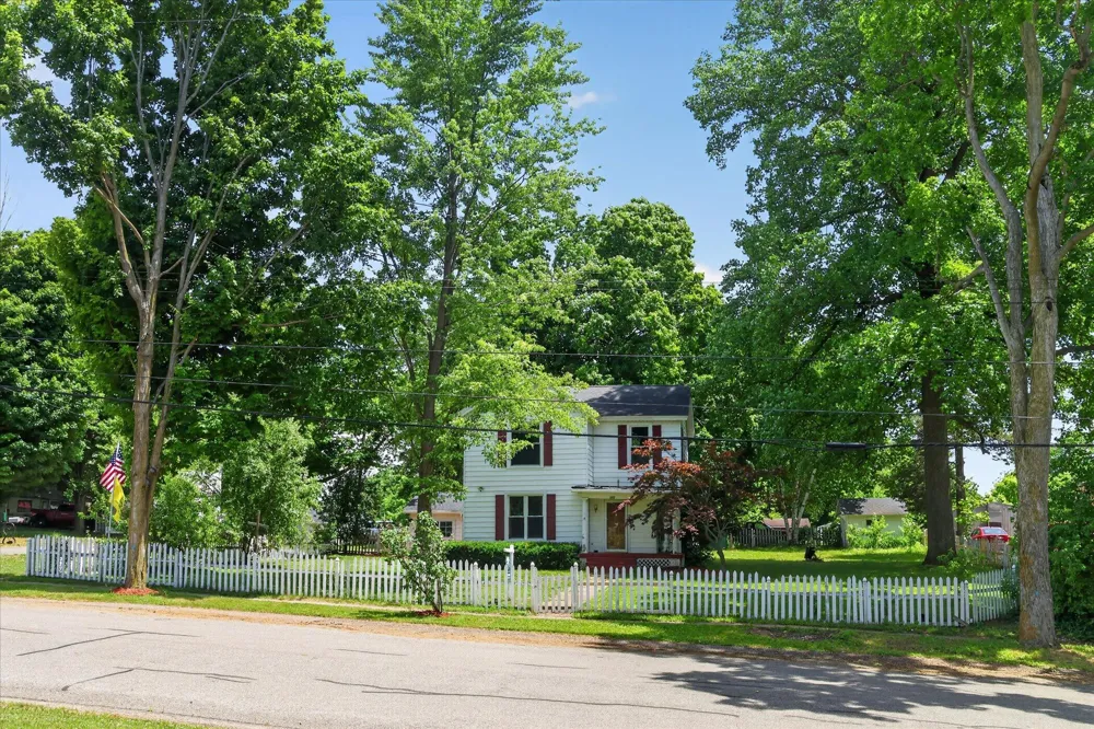 282 Liberty Street Ionia Township, MI 48860