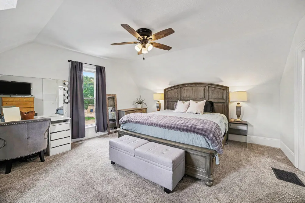 1424 Trumbull Street Bay City City, MI 48708