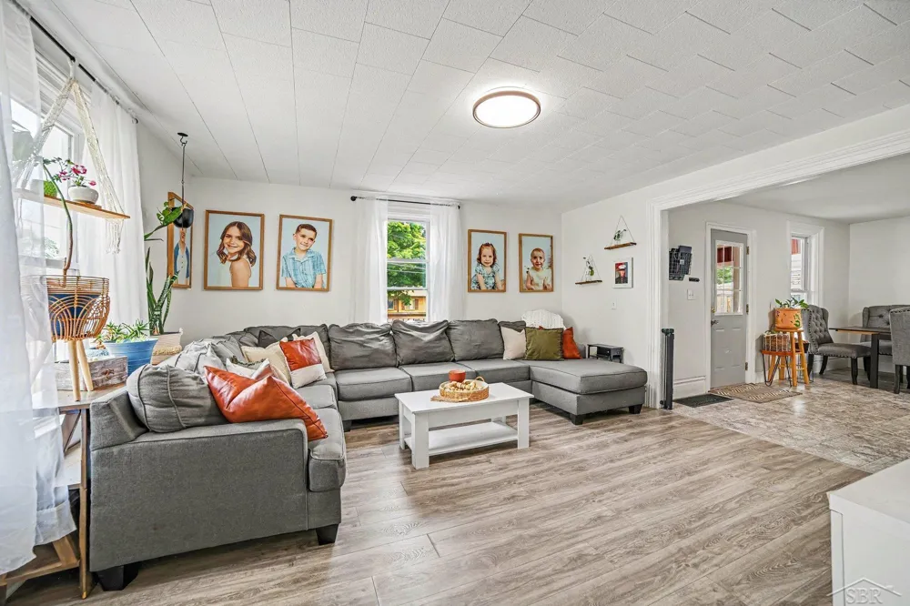 1424 Trumbull Street Bay City City, MI 48708