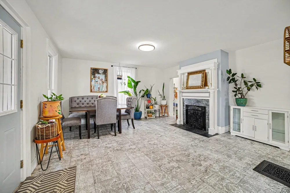 1424 Trumbull Street Bay City City, MI 48708