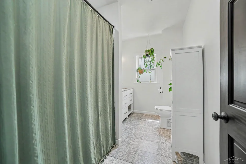 1424 Trumbull Street Bay City City, MI 48708