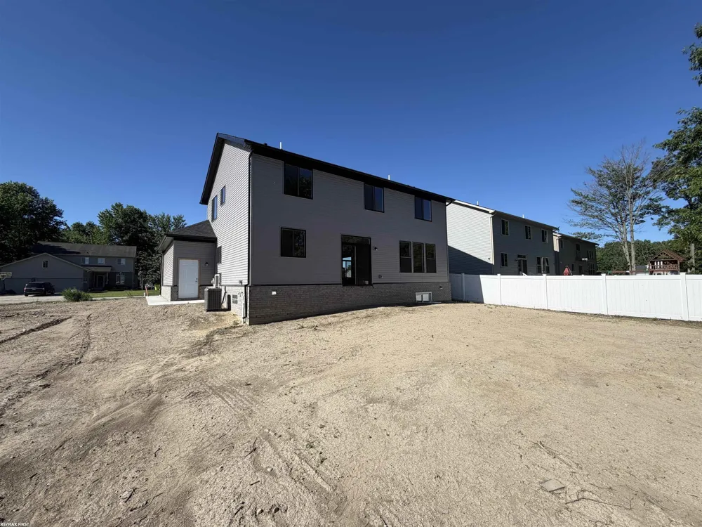 30343 Weathervane Woods Drive New Haven Village, MI 48048