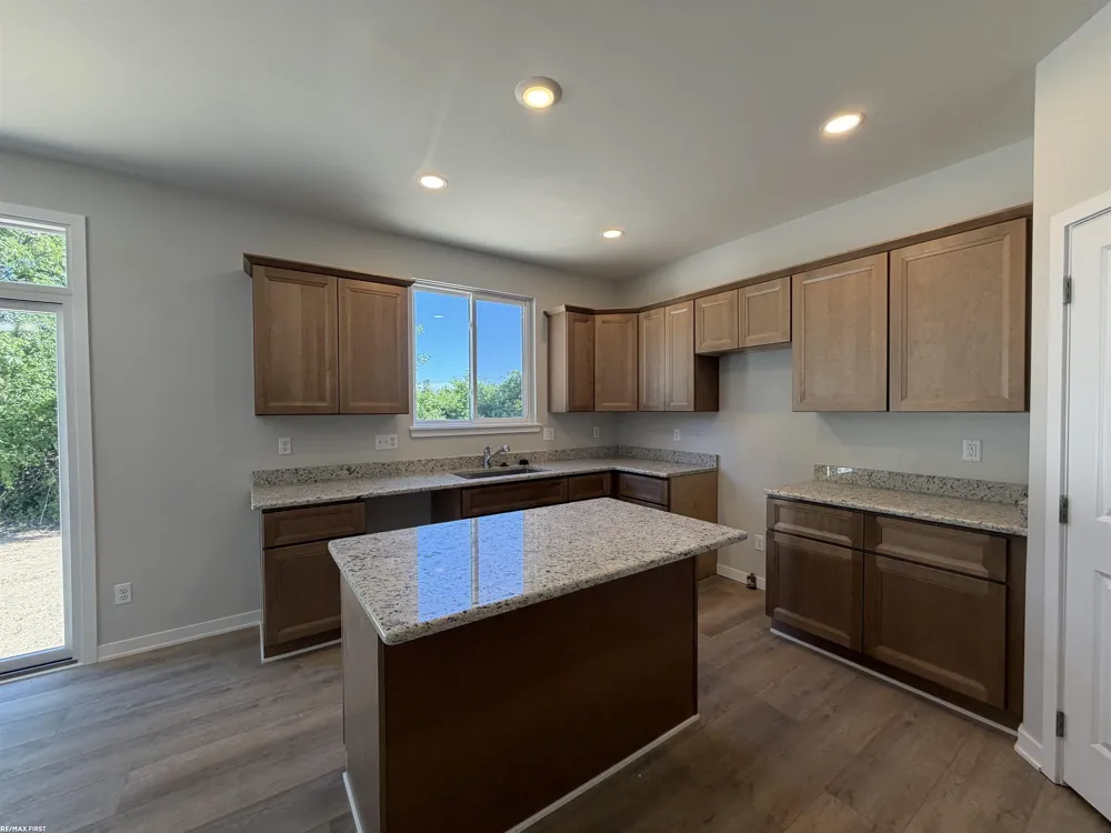 30343 Weathervane Woods Drive New Haven Village, MI 48048