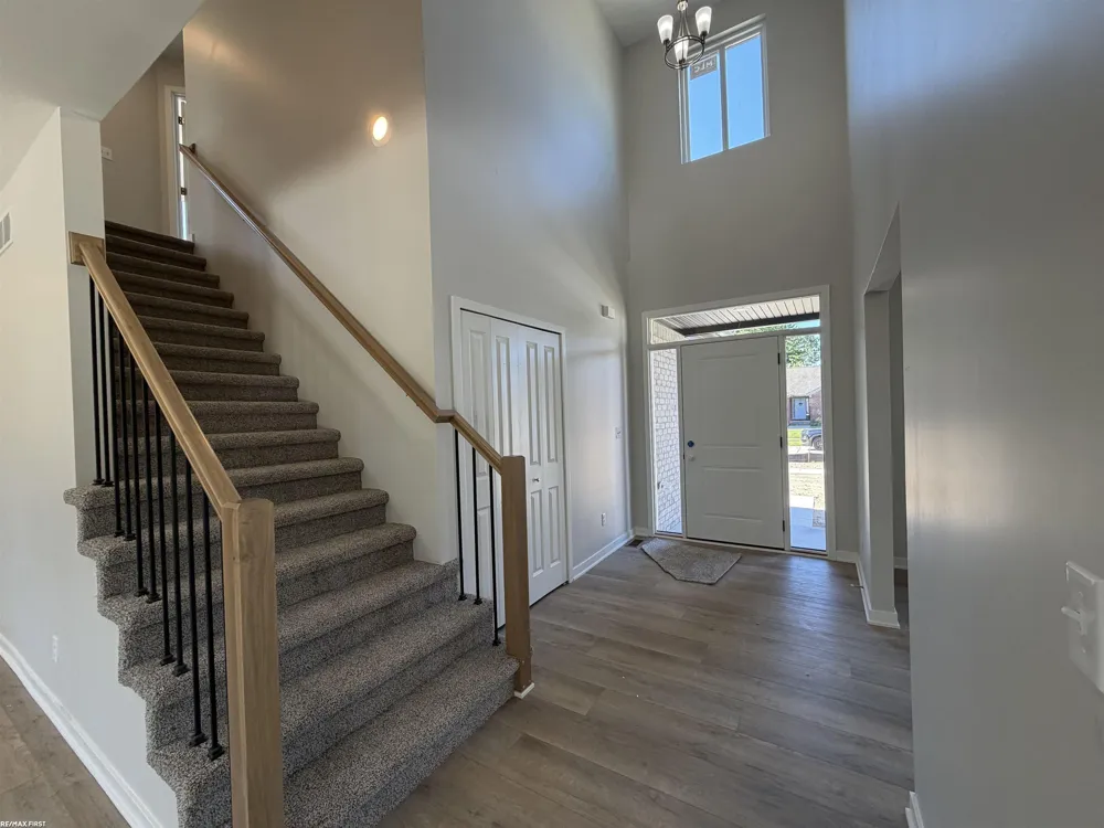 30343 Weathervane Woods Drive New Haven Village, MI 48048