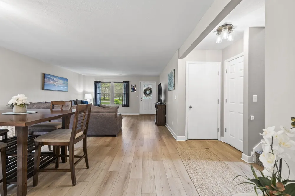 9643 Pattys Lane Long Lake Township, MI 49684