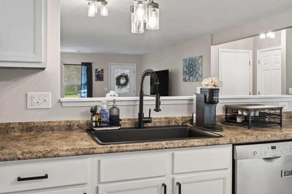 9643 Pattys Lane Long Lake Township, MI 49684