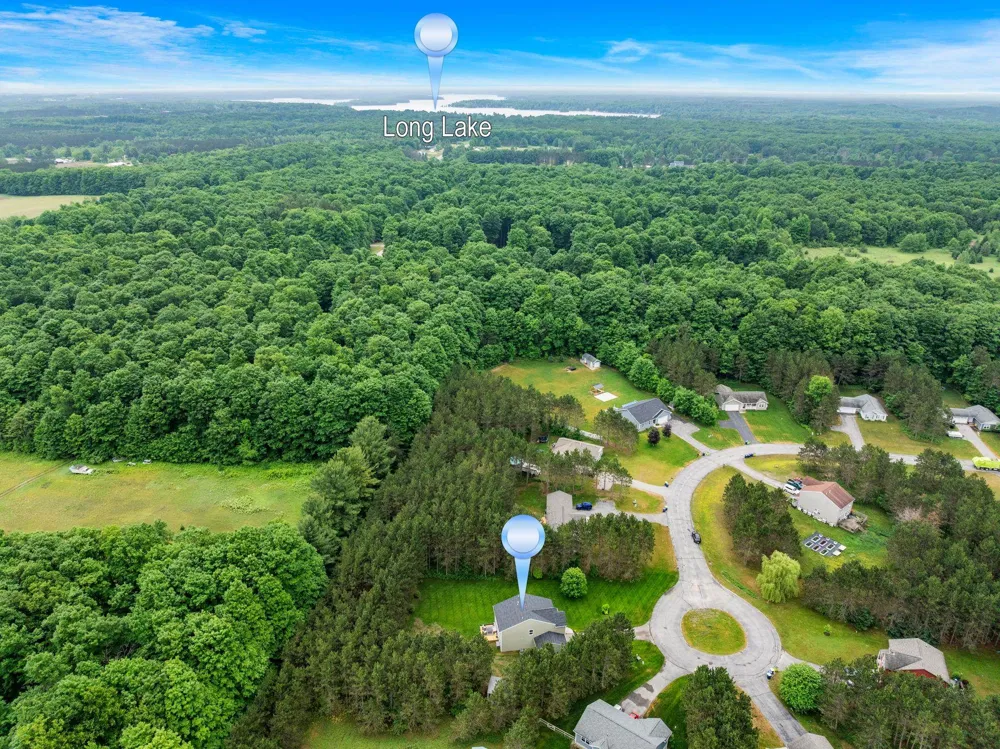 9643 Pattys Lane Long Lake Township, MI 49684