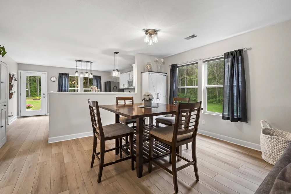 9643 Pattys Lane Long Lake Township, MI 49684
