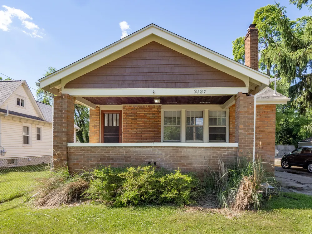 2127 W Main Street Kalamazoo Charter Township, MI 49006