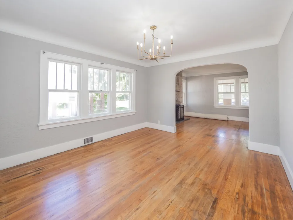 2127 W Main Street Kalamazoo Charter Township, MI 49006