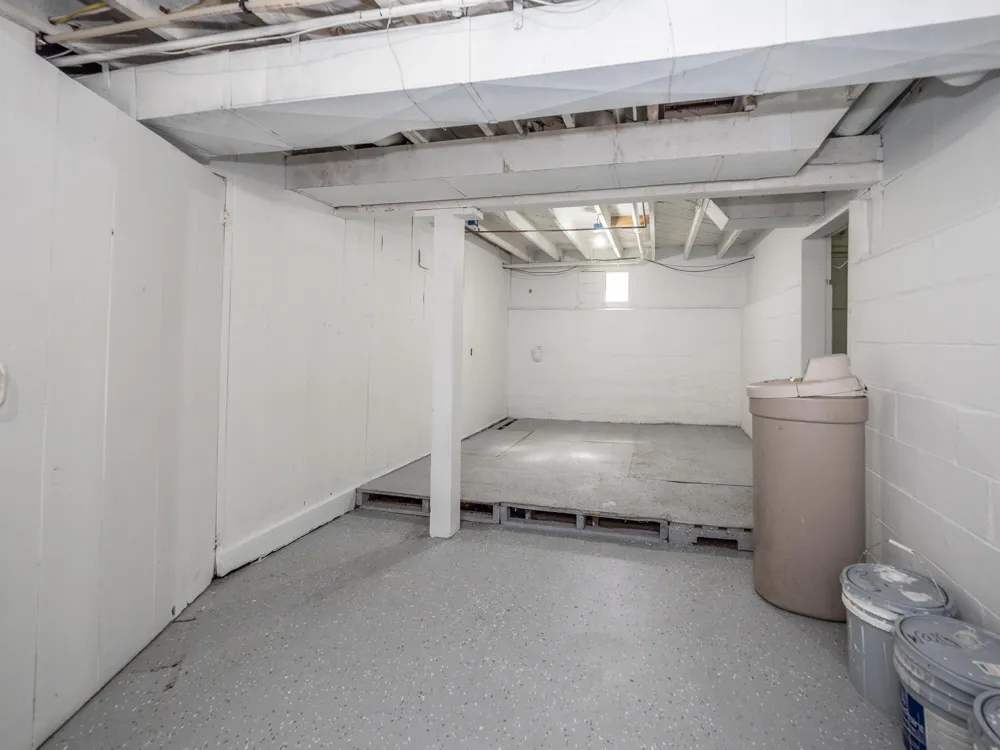 2127 W Main Street Kalamazoo Charter Township, MI 49006