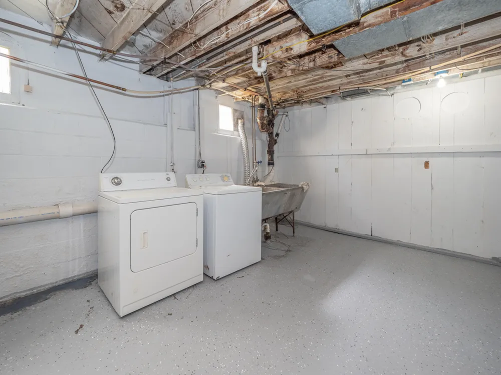 2127 W Main Street Kalamazoo Charter Township, MI 49006