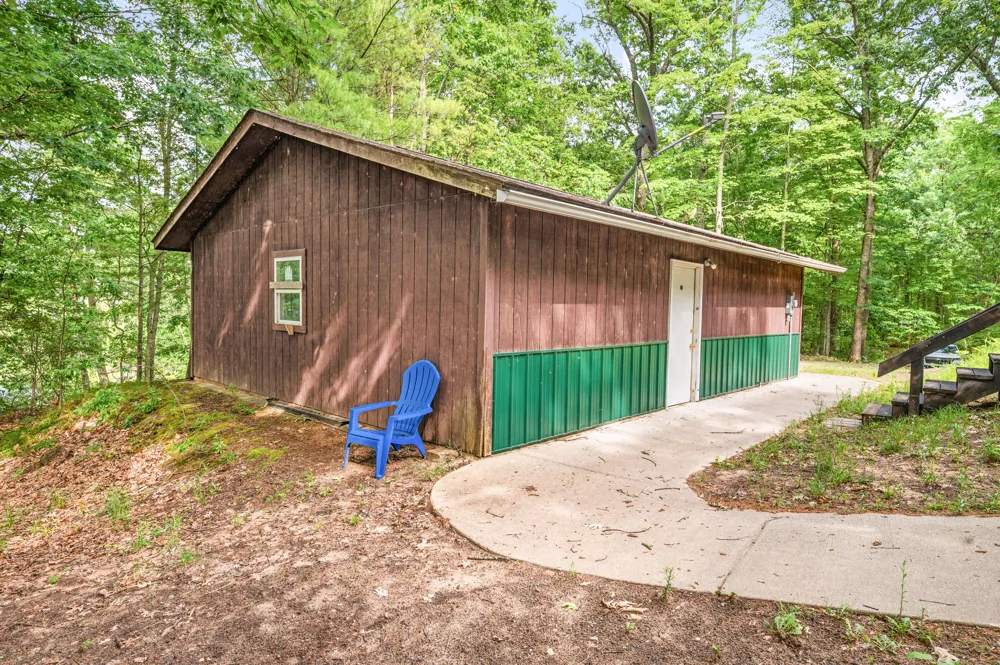 9279 S Three Lakes Lane Lake Township, MI 49304
