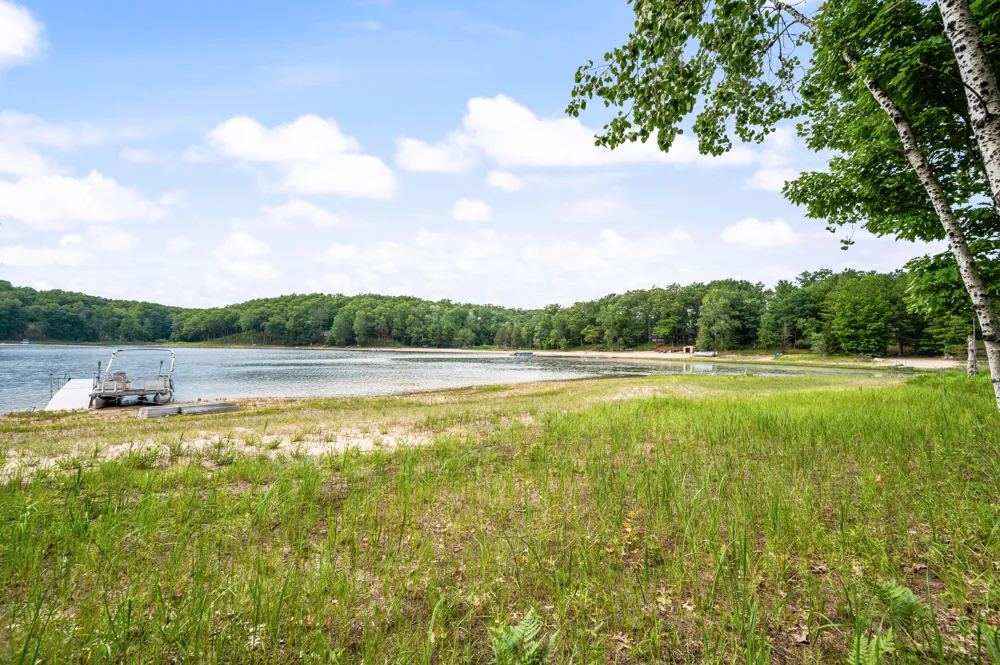 9279 S Three Lakes Lane Lake Township, MI 49304