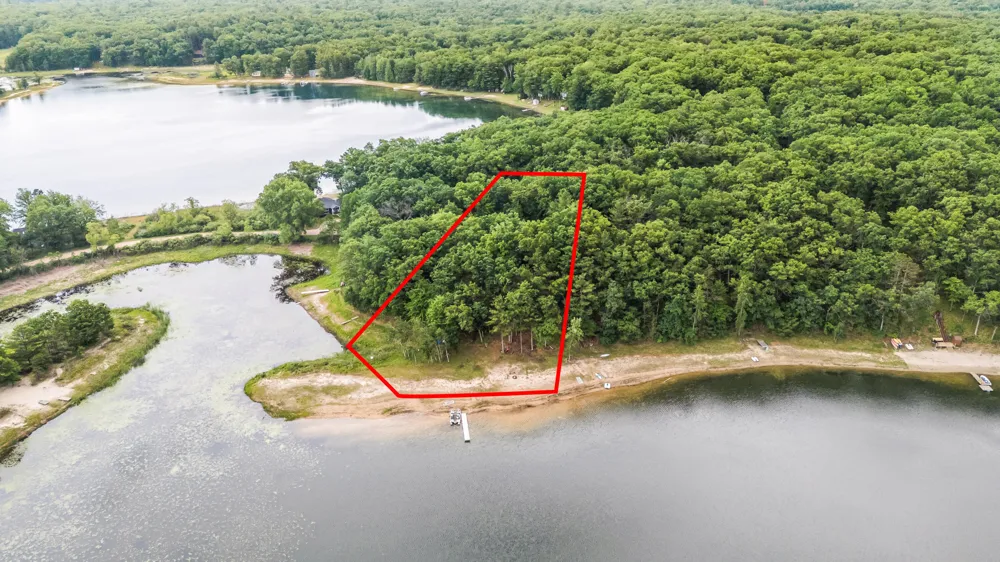 9279 S Three Lakes Lane Lake Township, MI 49304